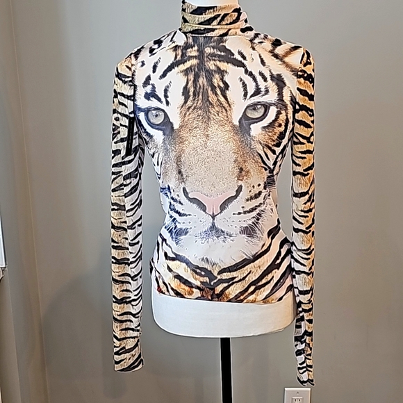 NWT AFRM Wild tiger top. - Picture 2 of 8